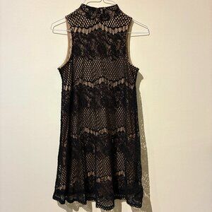 Love Fire Nude & Black Sleeveless Lace Dress - Women's XS